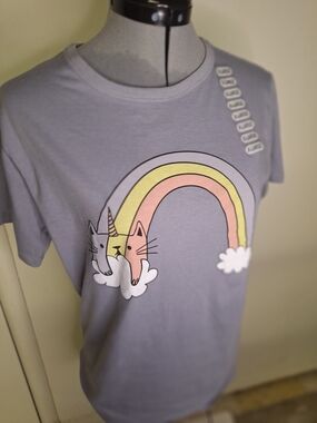 Kids' Lavender Unicorn Cat Rainbow Tee Size XL Child Or Small Womens